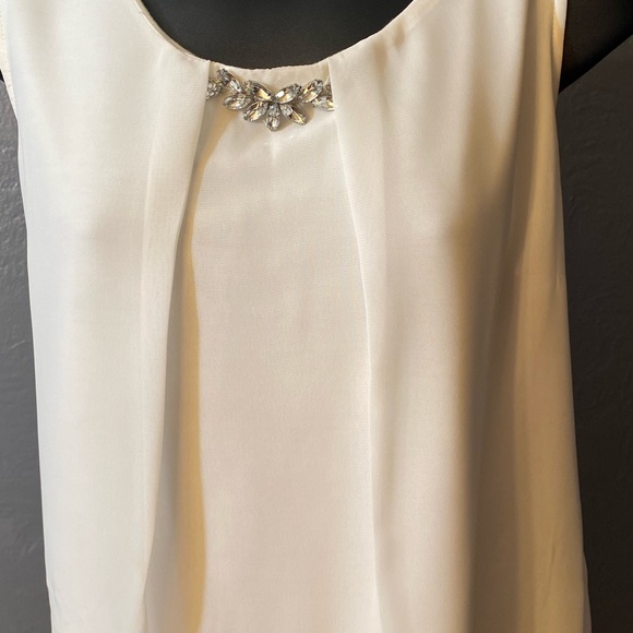 NY Collection sleeveless chiffon blouse - Picture 9 of 14